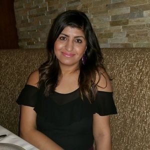 Meet your Posher, Naureen